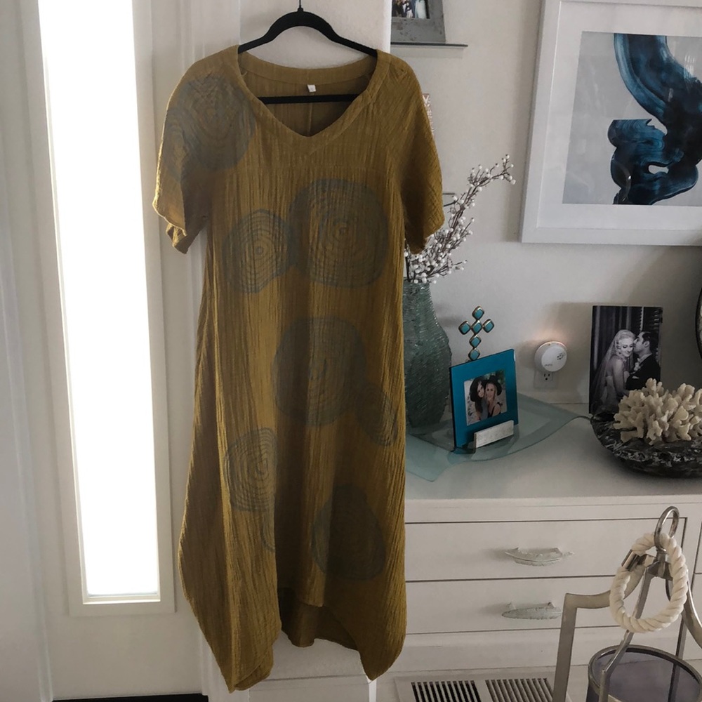 Contemporary dress